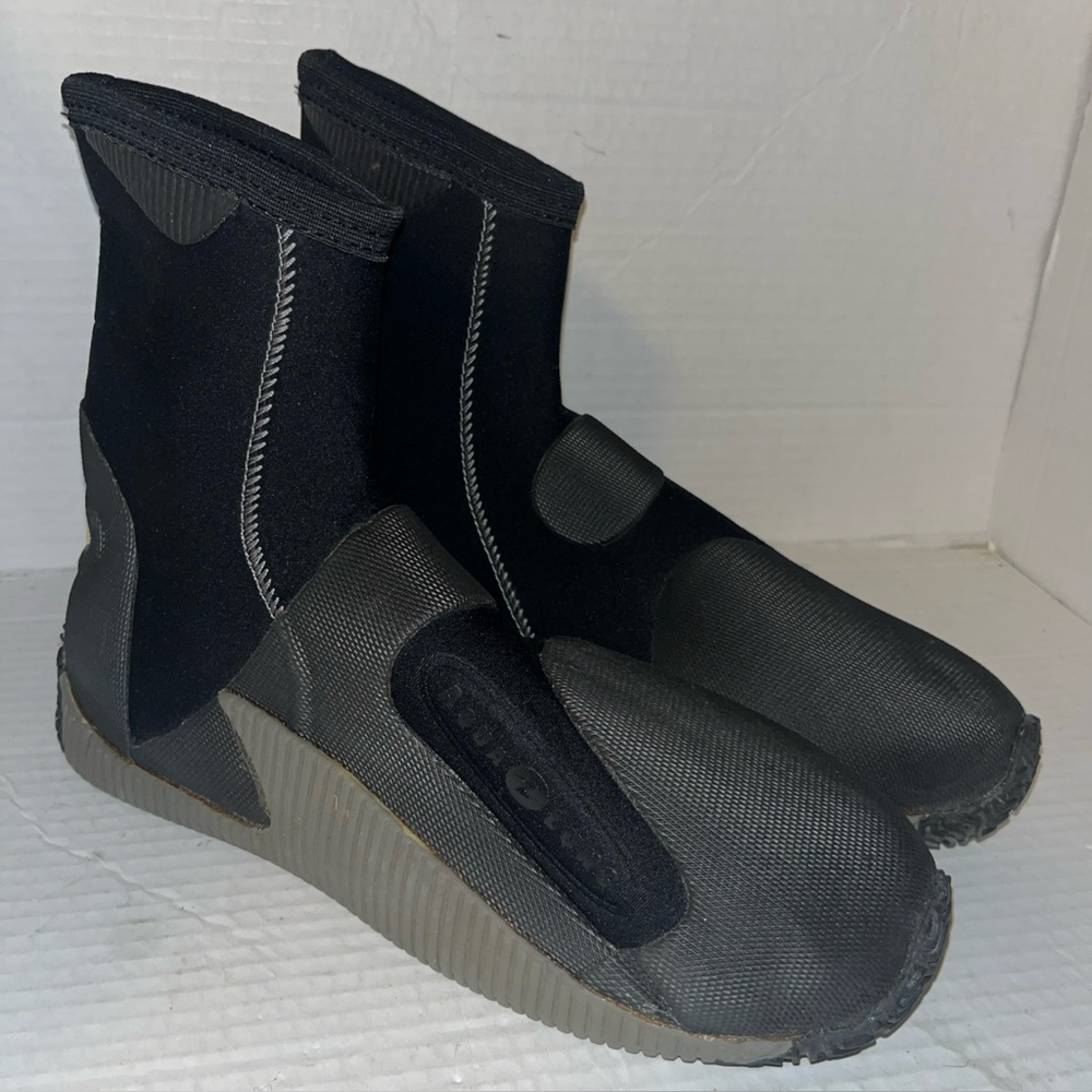 Aqua Lung Barrier 6.5 mm Mens Size 9 Black Scuba Diving Sock Boot Water Shoes